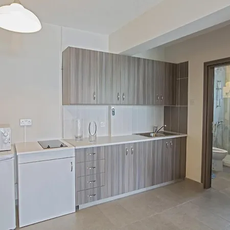 So7 Apartment *